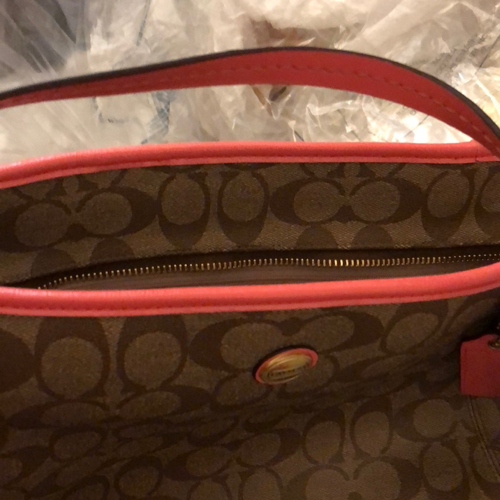 Coach Handbag - Picture 7 of 8